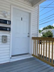 1 Glidden Ave 1, Lowell, MA 01851