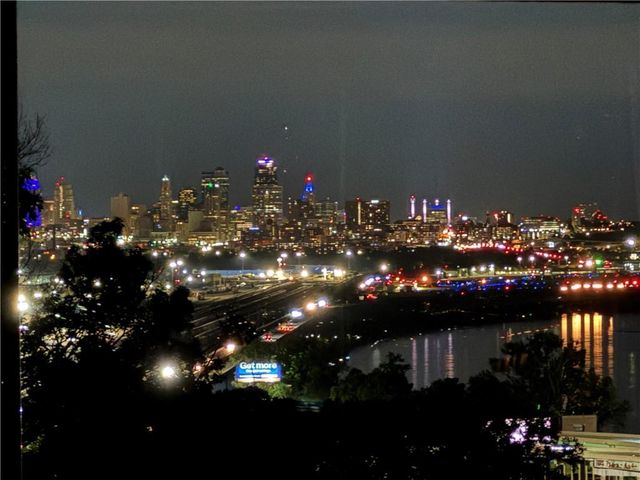 3712 N Briarcliff Road, Kansas City, MO 64116