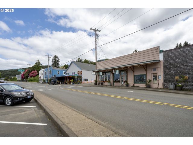 Bryant St 602 604, Wheeler, OR 97147