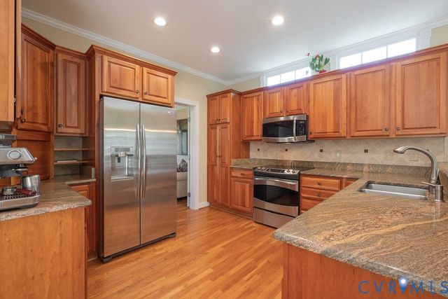 15731 Fox Marsh Dr, Moseley, VA 23120