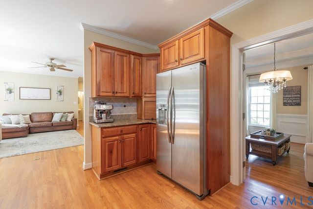 15731 Fox Marsh Dr, Moseley, VA 23120