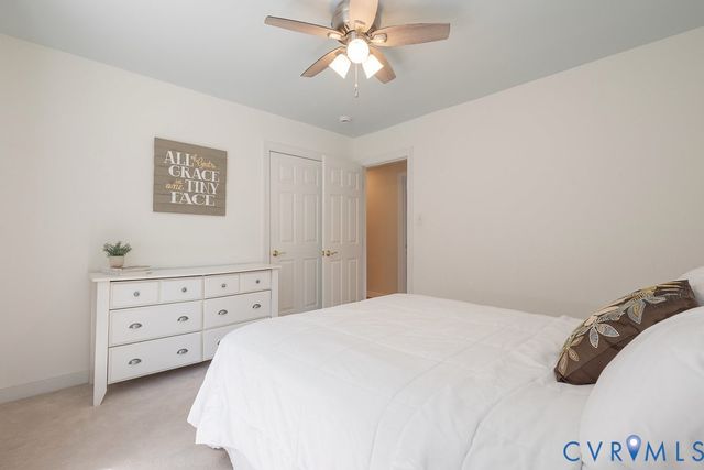 15731 Fox Marsh Dr, Moseley, VA 23120