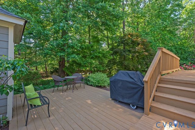 15731 Fox Marsh Dr, Moseley, VA 23120