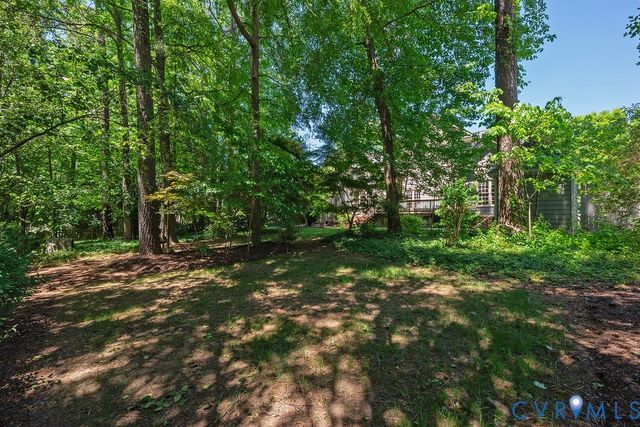 15731 Fox Marsh Dr, Moseley, VA 23120