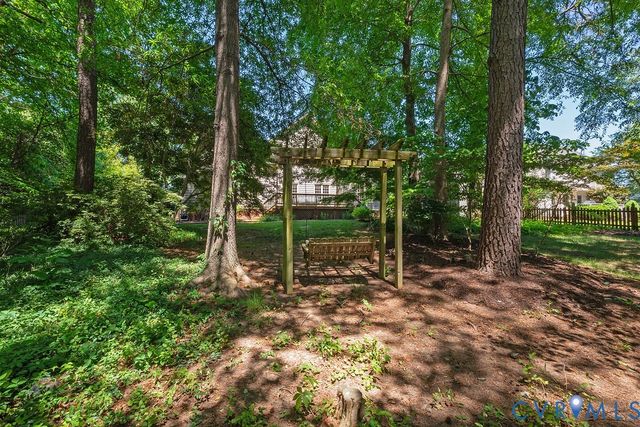 15731 Fox Marsh Dr, Moseley, VA 23120
