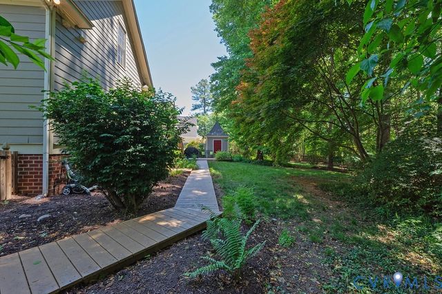 15731 Fox Marsh Dr, Moseley, VA 23120