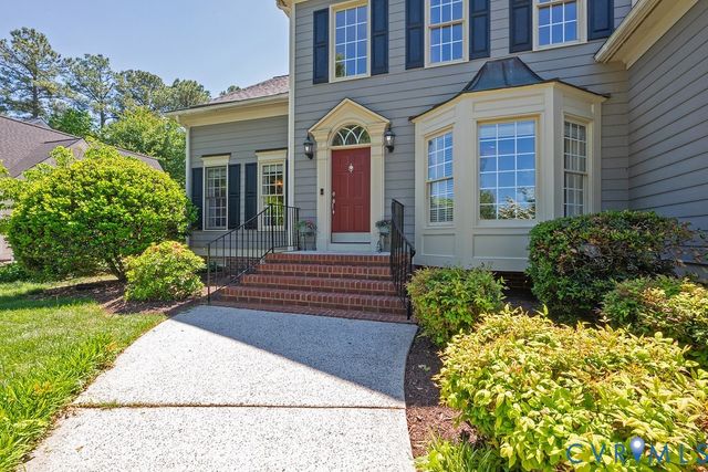 15731 Fox Marsh Dr, Moseley, VA 23120