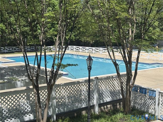 15731 Fox Marsh Dr, Moseley, VA 23120