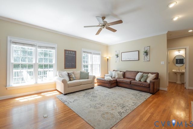 15731 Fox Marsh Dr, Moseley, VA 23120