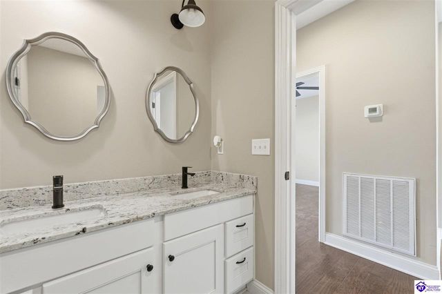 502 Langley Trace, Elizabethtown, KY 42701