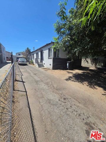 8719 Orchard Avenue, Los Angeles, CA 90044