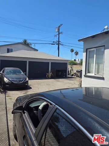 8719 Orchard Avenue, Los Angeles, CA 90044