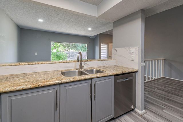 12663 Wellington Park DR444, Houston, TX 77072