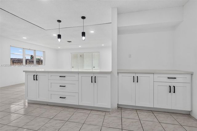 258 SW 8th St, Dania Beach, FL 33004