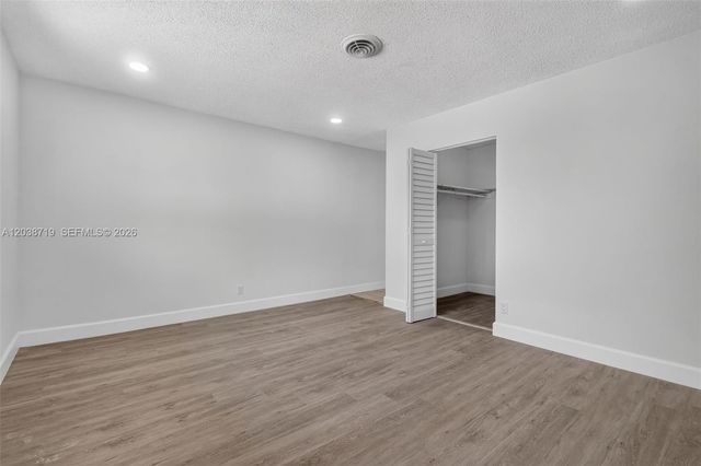 258 SW 8th St, Dania Beach, FL 33004