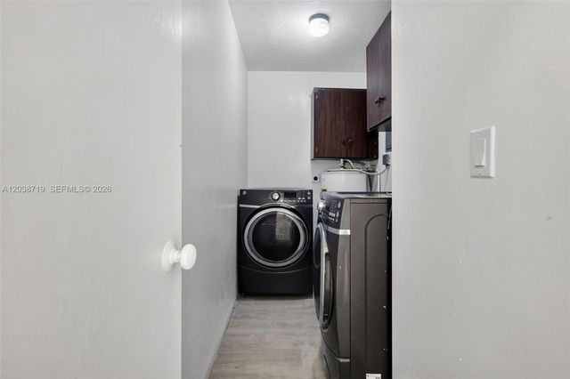 258 SW 8th St, Dania Beach, FL 33004