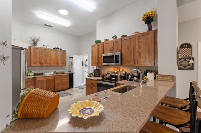 53 HIGH VISTA DR, Davenport, FL 33837