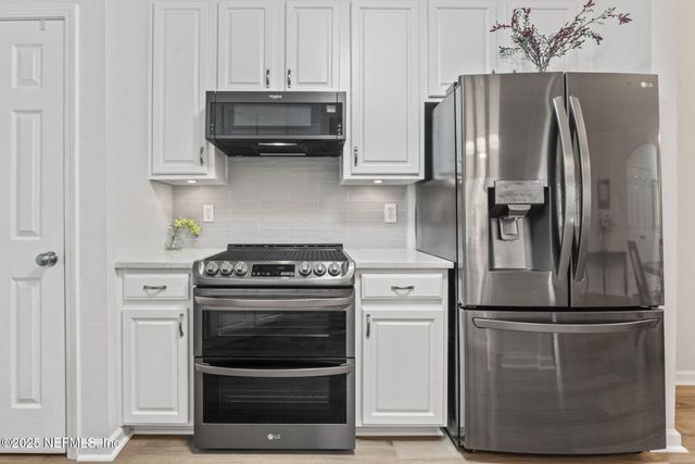 785 OAKLEAF PLANTATION Parkway, 222, Orange Park, FL 32065