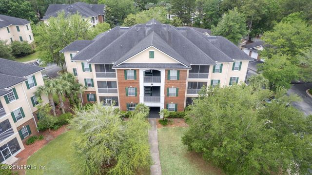 785 OAKLEAF PLANTATION Parkway, 222, Orange Park, FL 32065