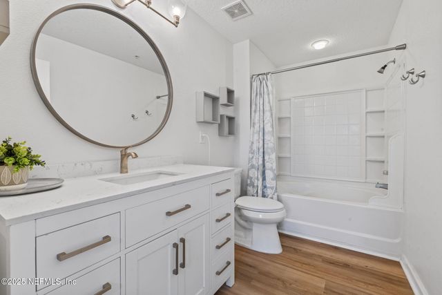 785 OAKLEAF PLANTATION Parkway, 222, Orange Park, FL 32065