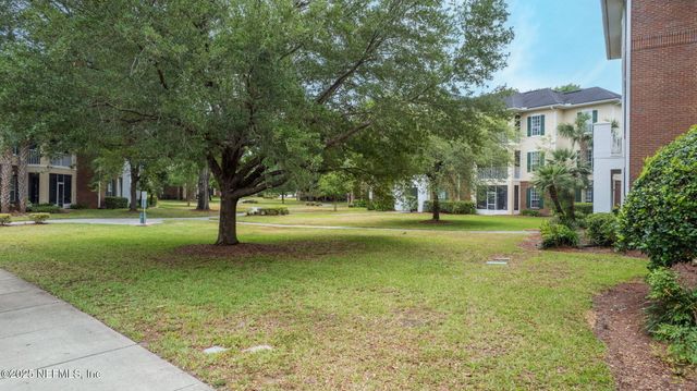 785 OAKLEAF PLANTATION Parkway, 222, Orange Park, FL 32065