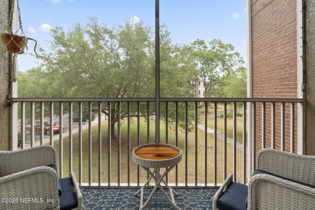 785 OAKLEAF PLANTATION Parkway, 222, Orange Park, FL 32065