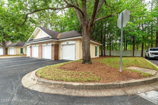 785 OAKLEAF PLANTATION Parkway, 222, Orange Park, FL 32065