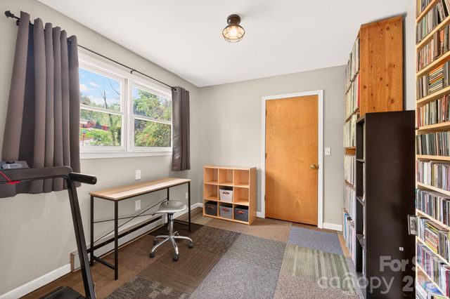 3 Ellenwood Drive, Asheville, NC 28804