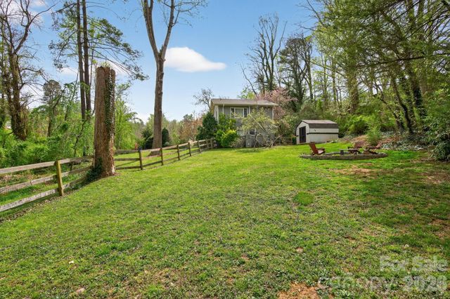 3 Ellenwood Drive, Asheville, NC 28804