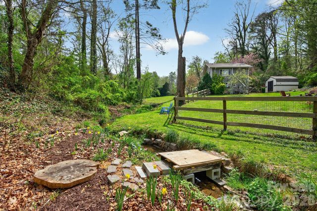 3 Ellenwood Drive, Asheville, NC 28804