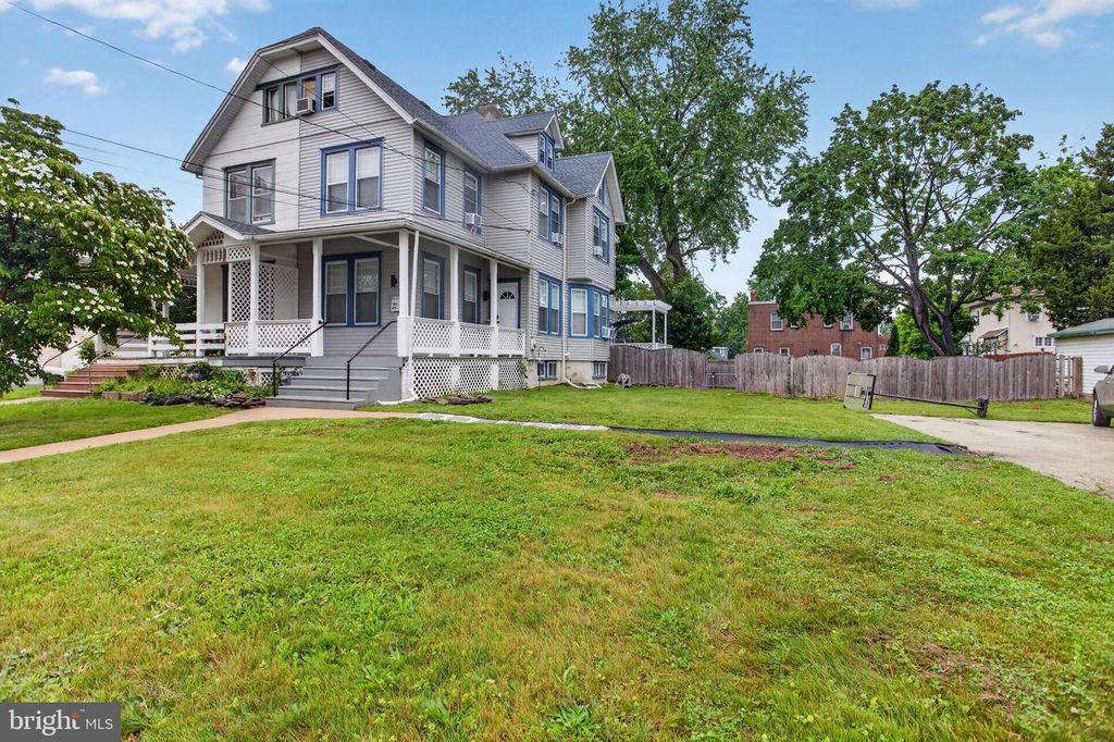 825 ANDREWS AVE, Darby, PA 19023