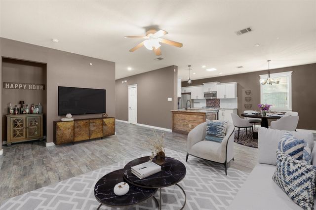 411 Olmos DR, Leander, TX 78641