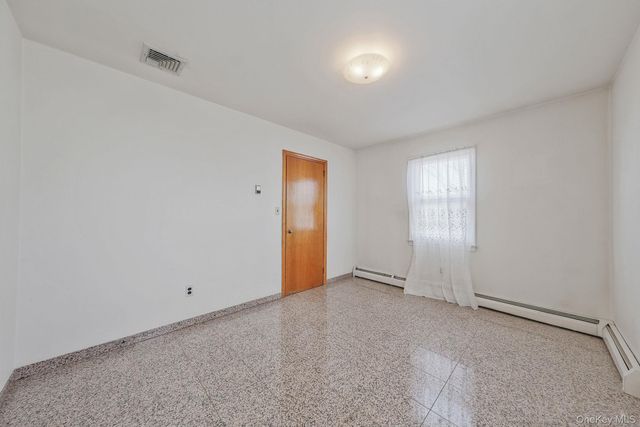 36 Frost Pond Road, Glen Cove, NY 11542