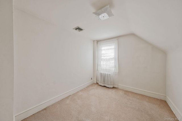 36 Frost Pond Road, Glen Cove, NY 11542