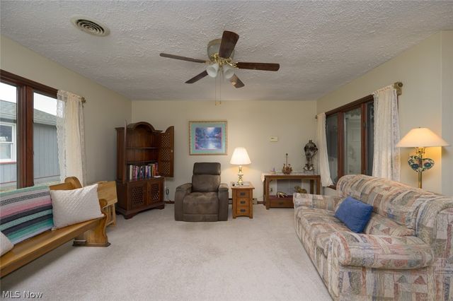 226 North Avenue, Ravenna, OH 44266