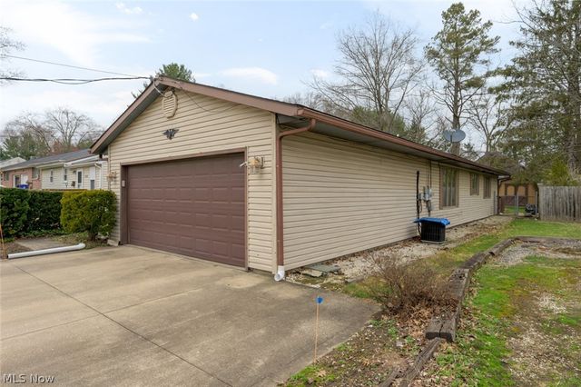 226 North Avenue, Ravenna, OH 44266