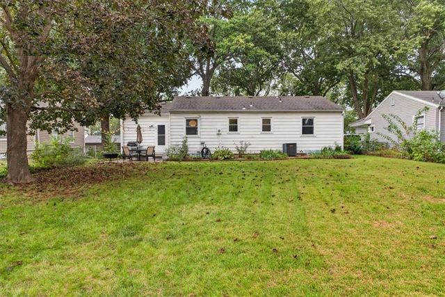 3611 S Spring Street, Independence, MO 64055