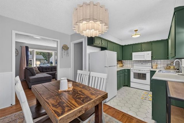 3611 S Spring Street, Independence, MO 64055