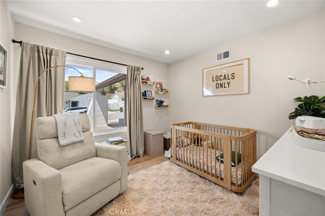 28962 De La Luna, Mission Viejo, CA 92692