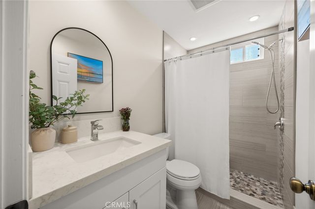 28962 De La Luna, Mission Viejo, CA 92692