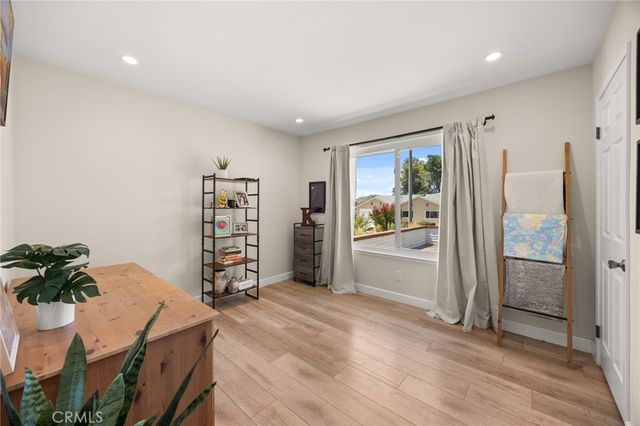 28962 De La Luna, Mission Viejo, CA 92692