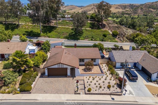 28962 De La Luna, Mission Viejo, CA 92692