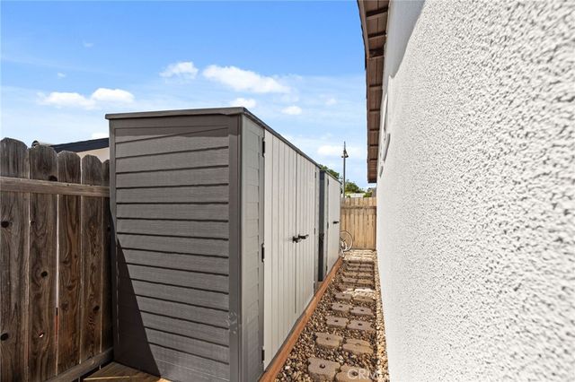 28962 De La Luna, Mission Viejo, CA 92692