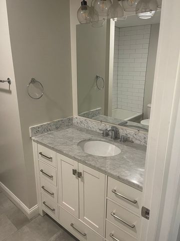 135 Havre St 1, Boston, MA 02128