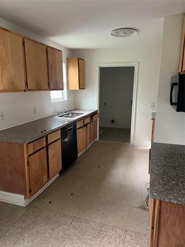 10010 Cathedral Drive, Houston, TX 77051