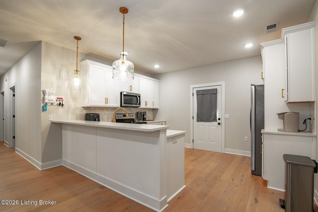 308 Lincoln St, Vine Grove, KY 40175