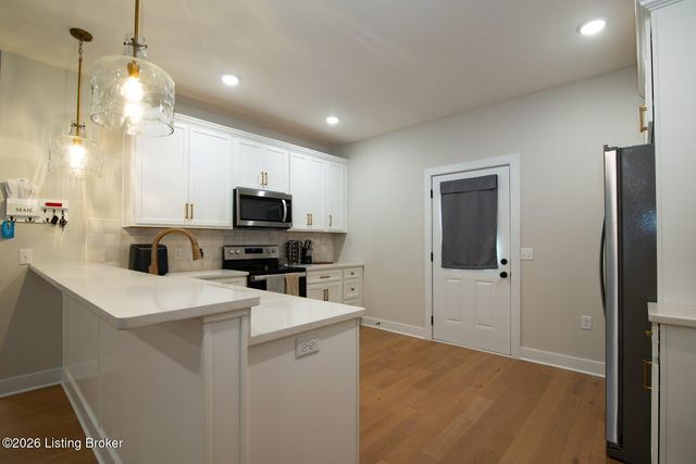 308 Lincoln St, Vine Grove, KY 40175