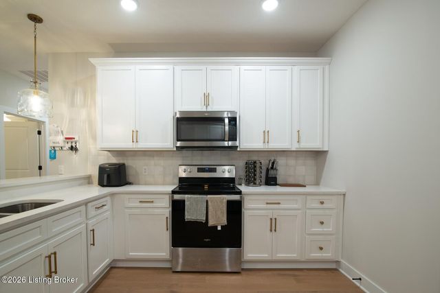 308 Lincoln St, Vine Grove, KY 40175