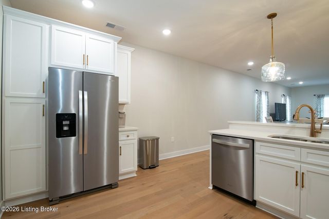 308 Lincoln St, Vine Grove, KY 40175