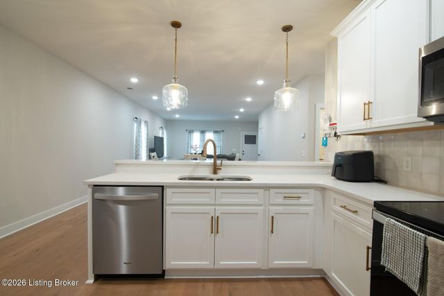 308 Lincoln St, Vine Grove, KY 40175